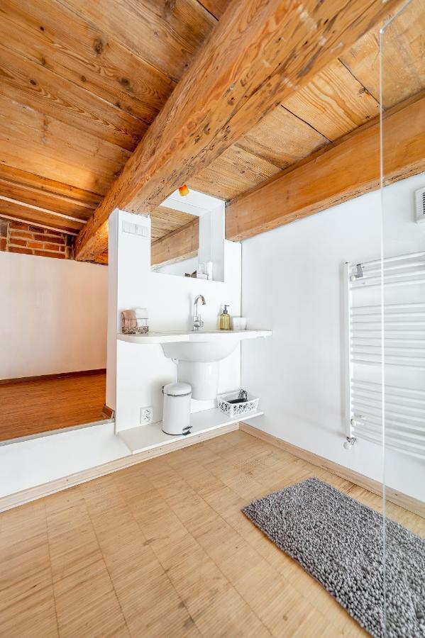 Hlavna Loft *